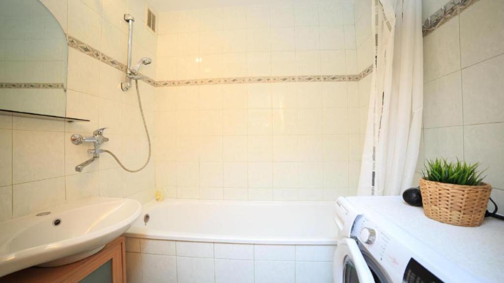 Laisves-Taikos Apartaments วิลนีอุส ภายนอก รูปภาพ