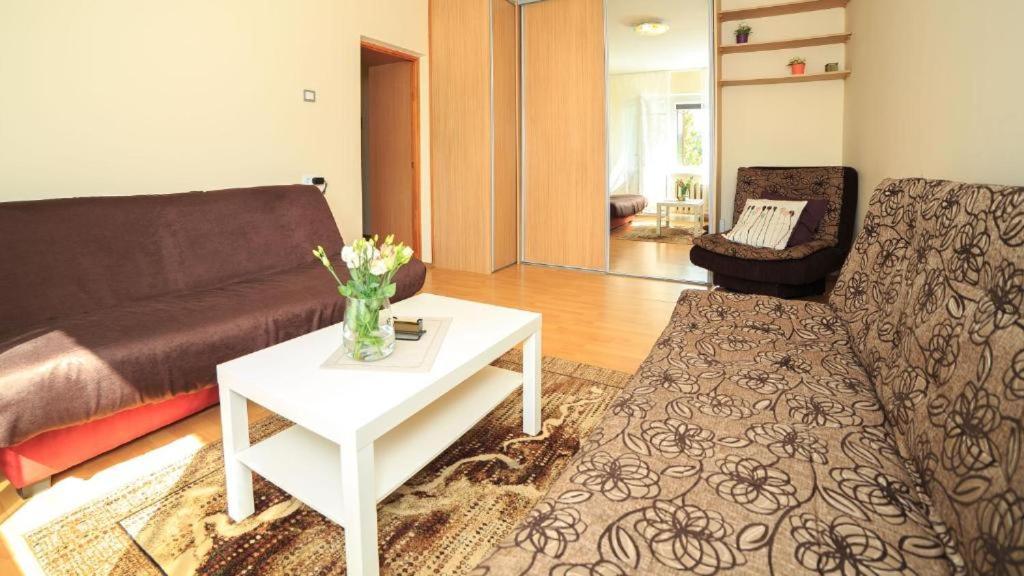 Laisves-Taikos Apartaments วิลนีอุส ภายนอก รูปภาพ